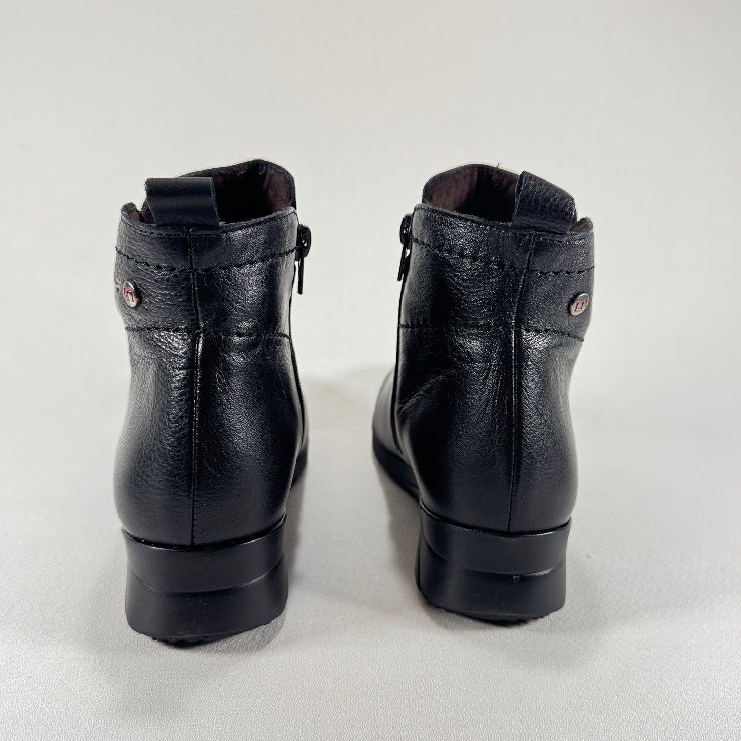 PEPE MENARGUES 20409 VACUNO NEGRO