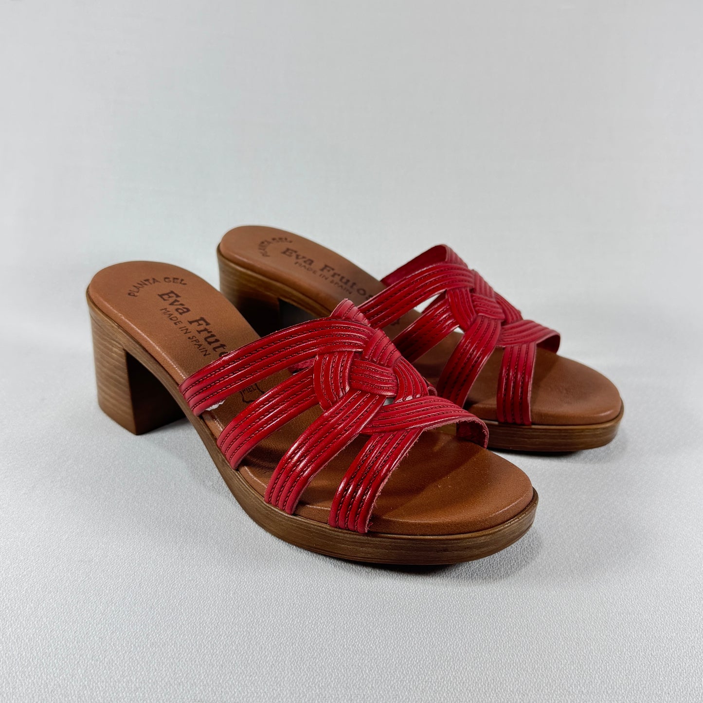 TACÓN ROJO MARA EVA FRUTOS 6639