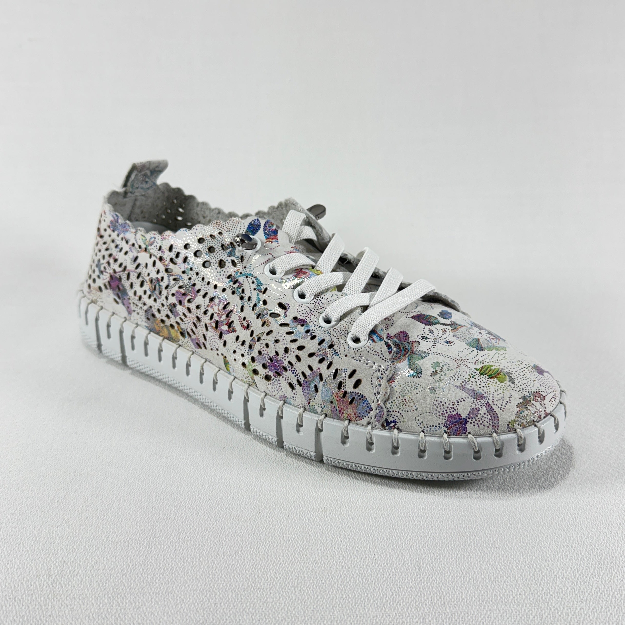 ZAPATOS CASUAL MANLISA S520-500 WHITE FLOWERS