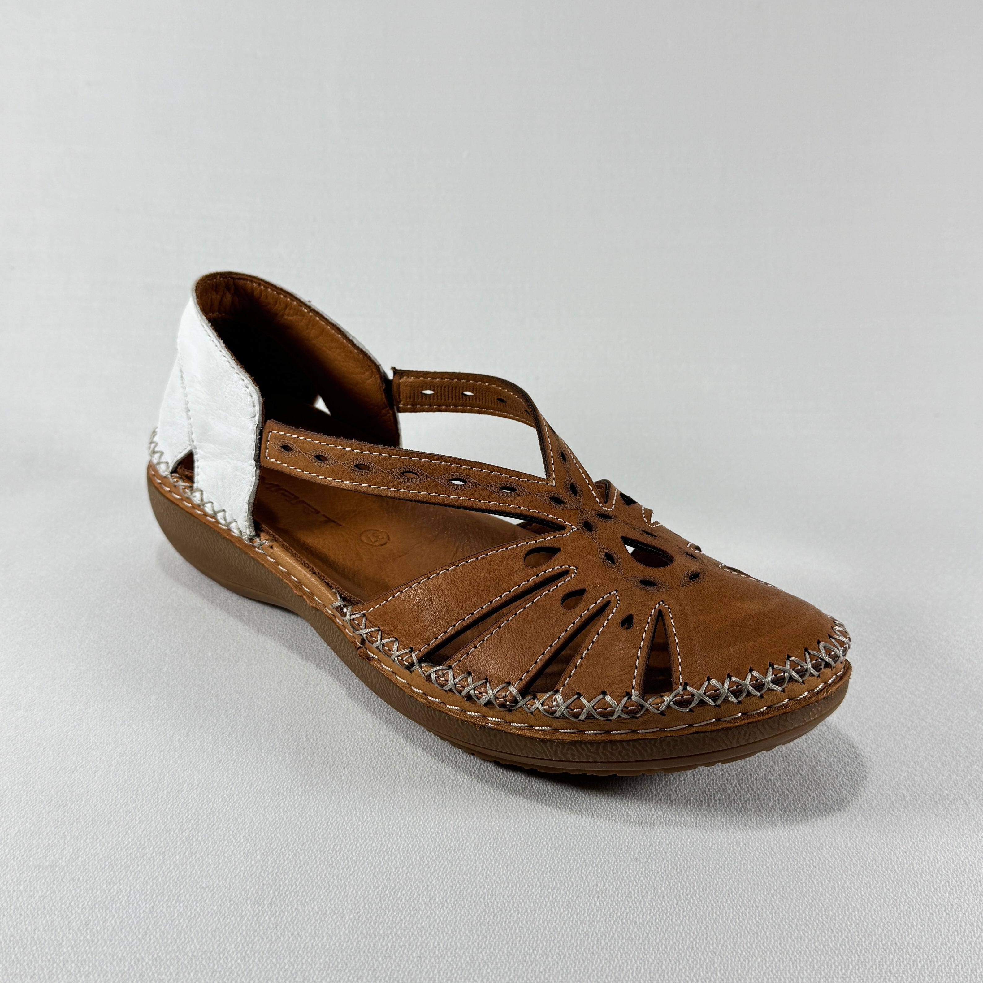 SANDALIA CERRADA VICMART CUERO 379-22