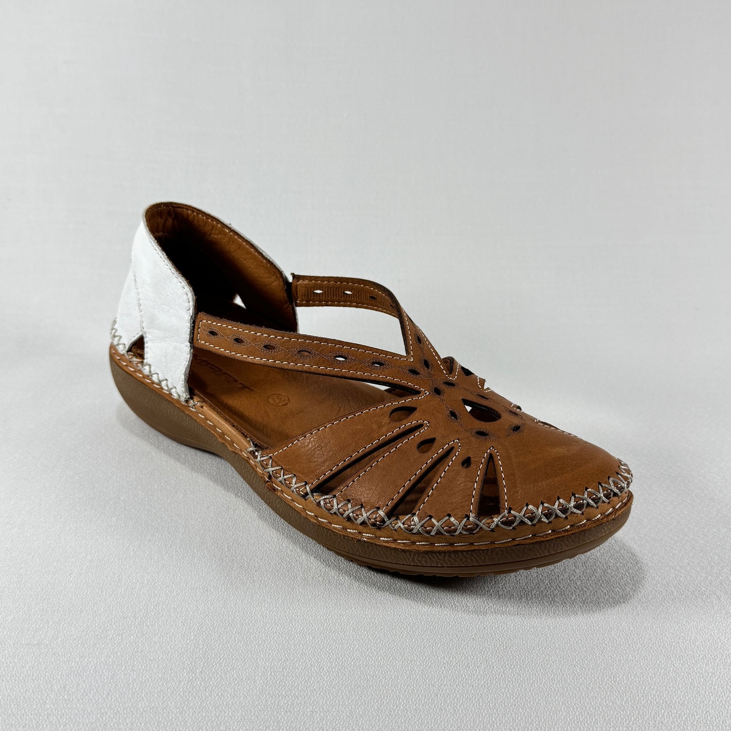 SANDALIA CERRADA VICMART CUERO 379-22