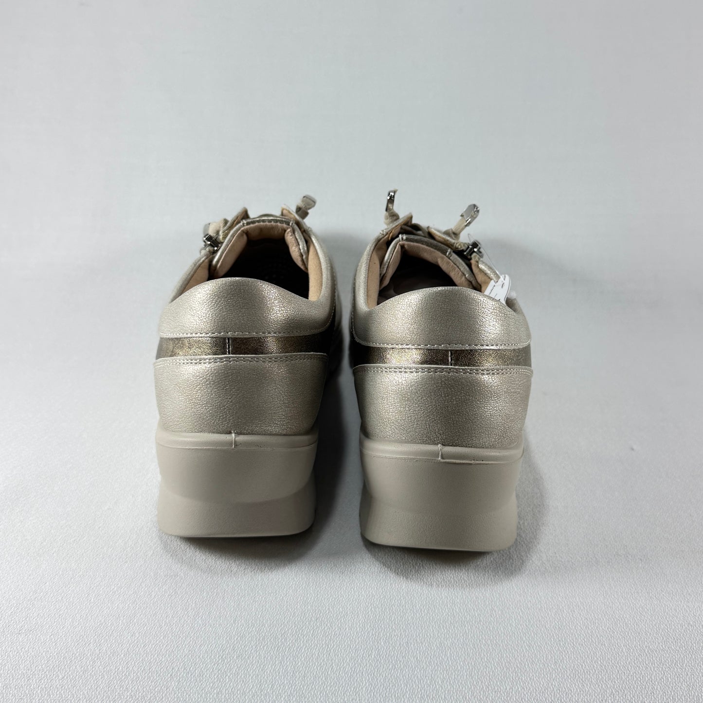 DEPORTIVA COMFORT CUÑA BL2605-2 PLATINO