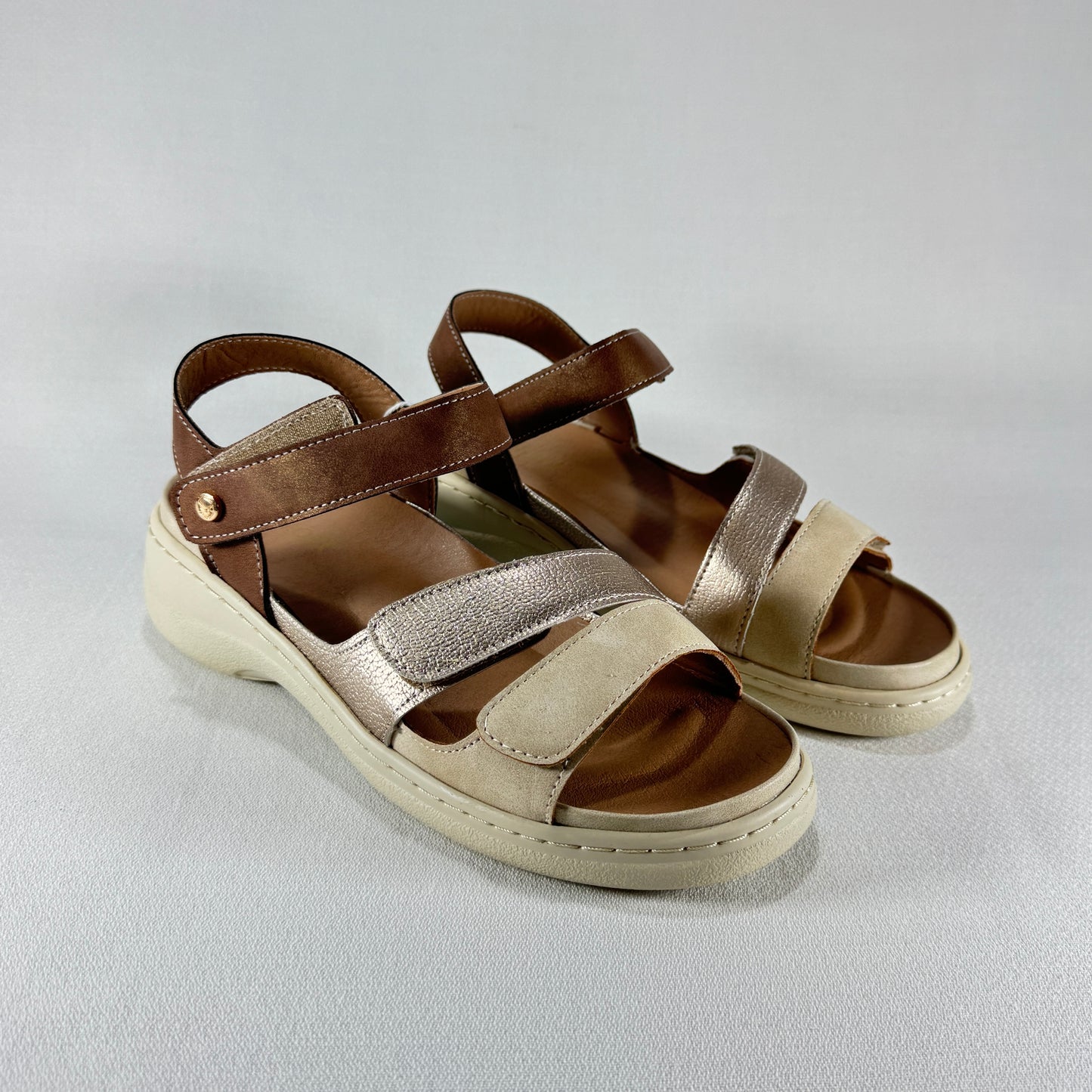 SANDALIA MYSOFT 26M046 BEIGE-BROWN