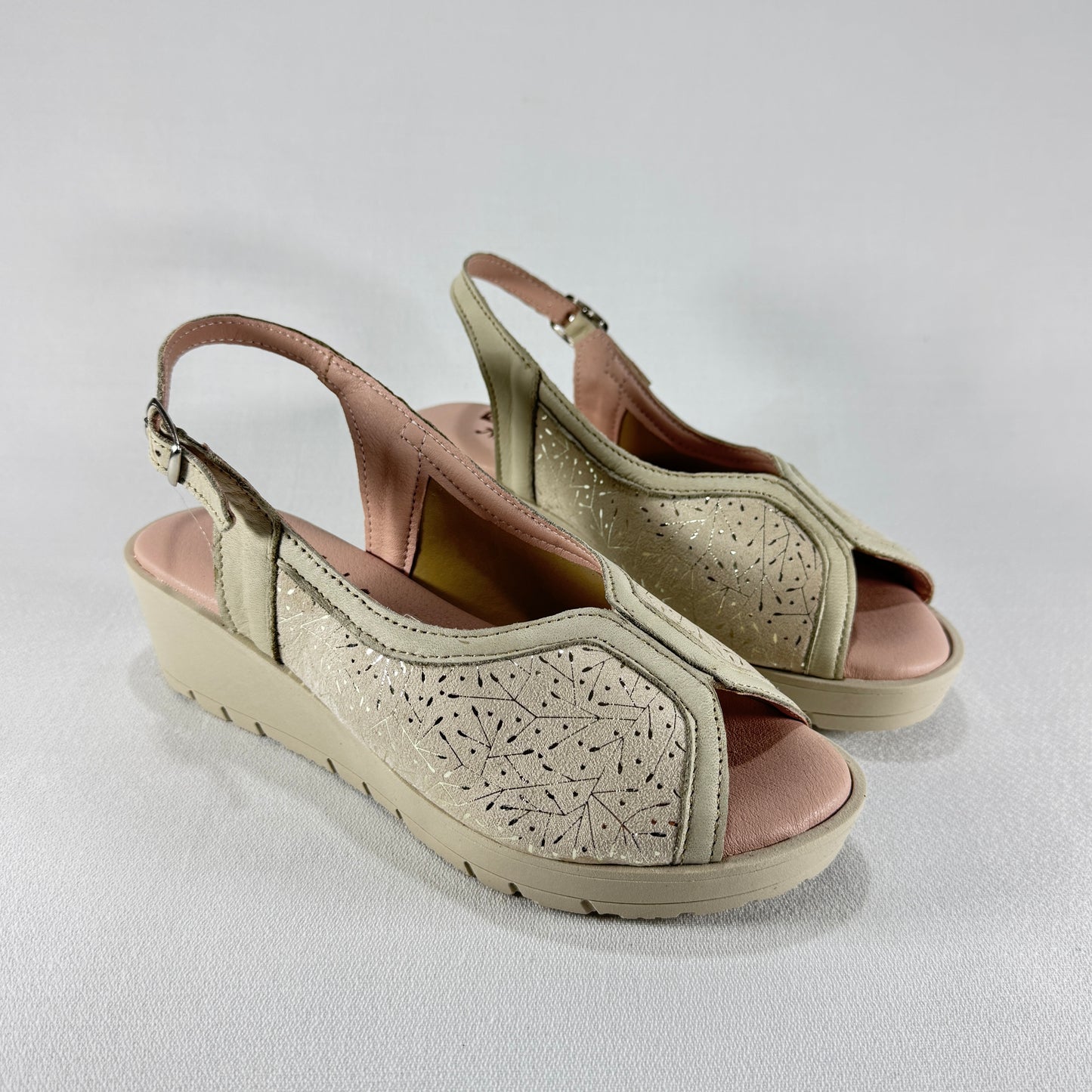 SANDALIAS DE CUÑA AIDA ROCHA COMBI BEIG 101