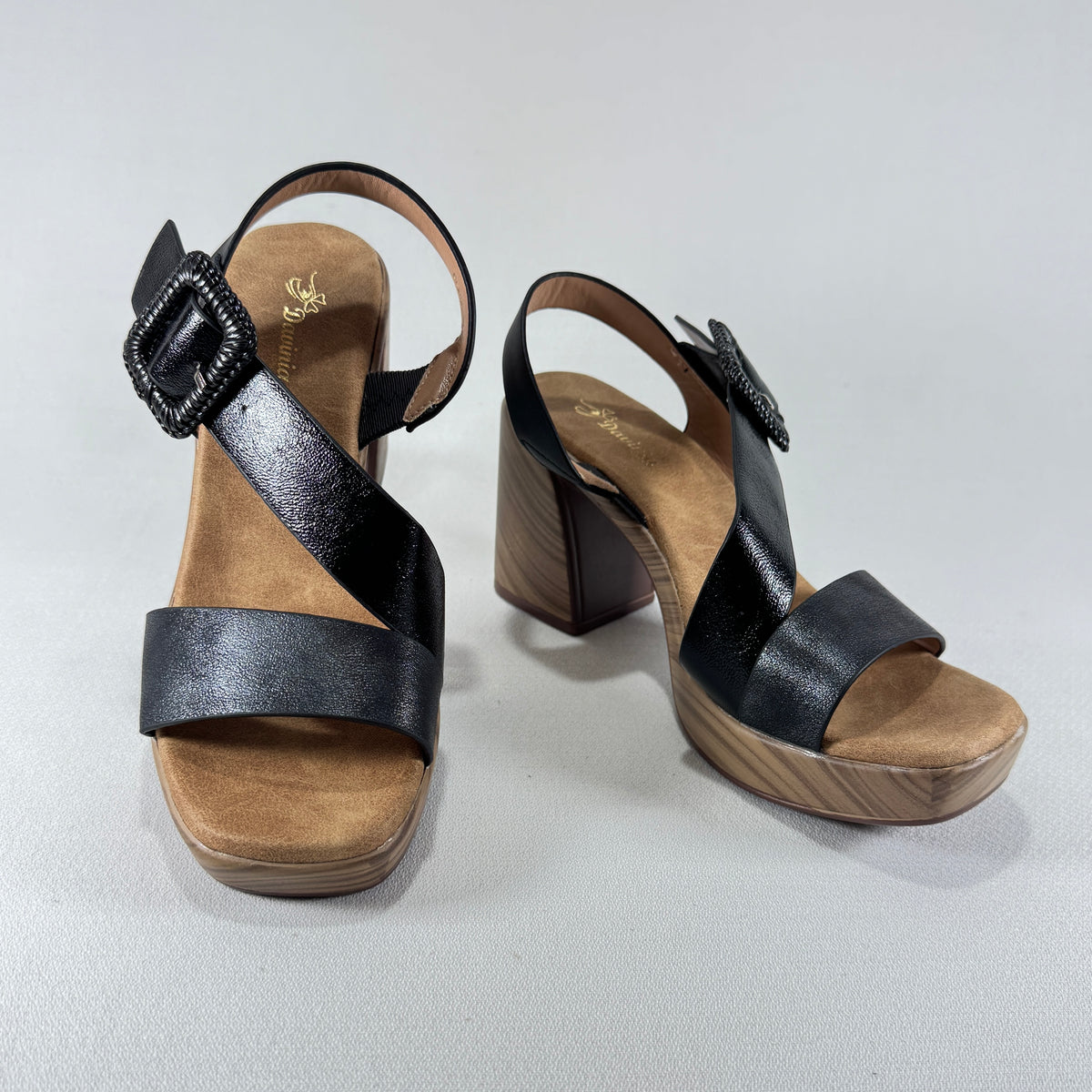 SANDALIA TACON NEGRO HEBILLA DAVINIA BL2620-4